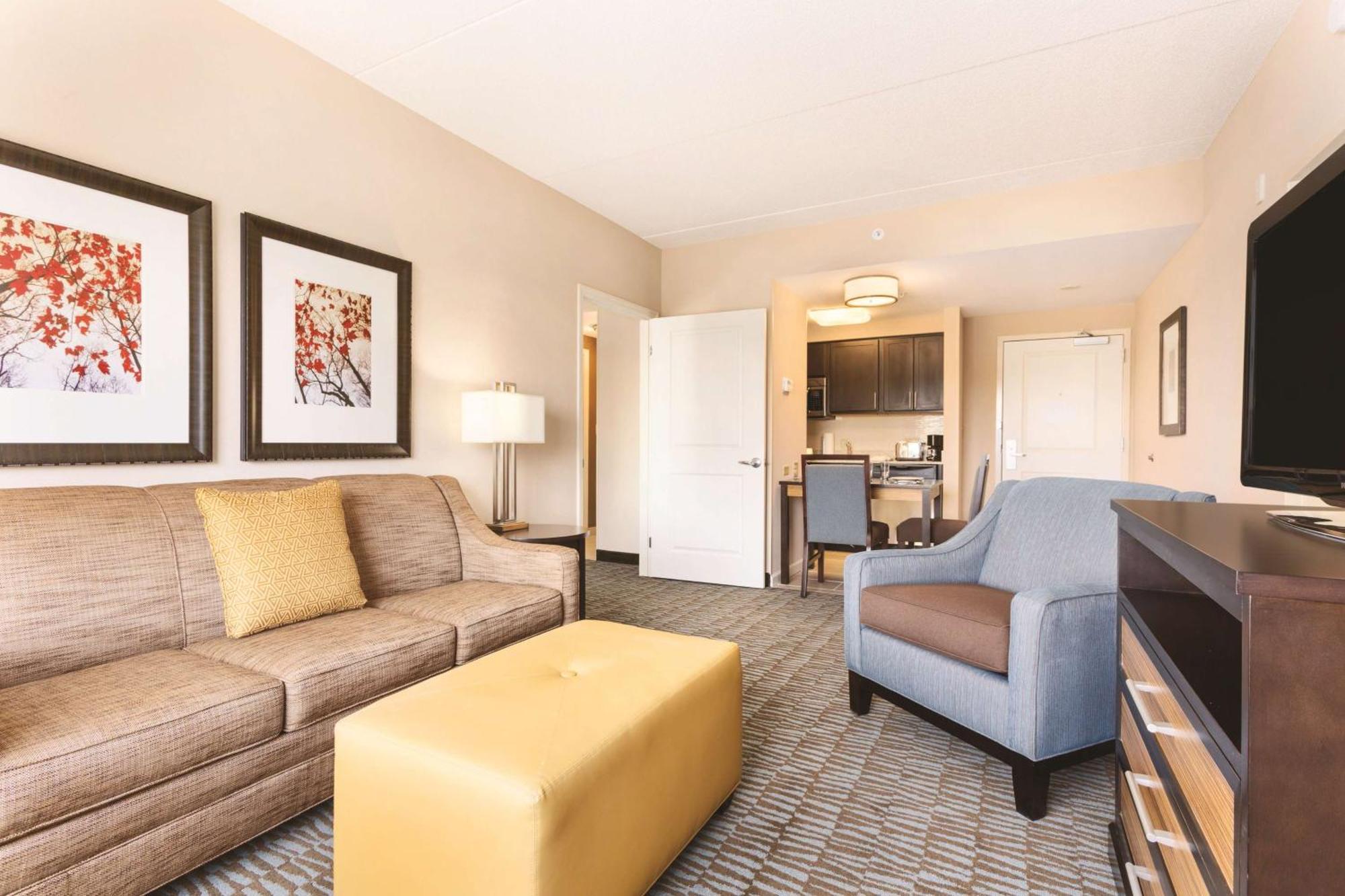 Homewood Atlanta Airport North Hotel 3*
